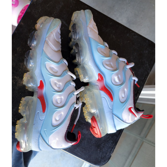 Nike Air Vapormax Plus Running Shoes White / Blue / Red Sz 8.5 CW6974 100 - Picture 3 of 8